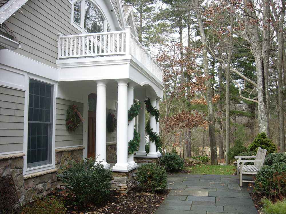 porch columns and entrance - side view